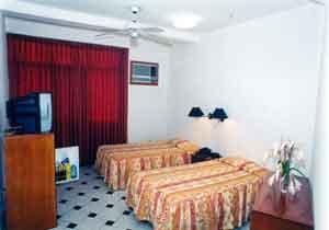 Hotel Don Carlos Puerto Maldonado Zewnętrze zdjęcie